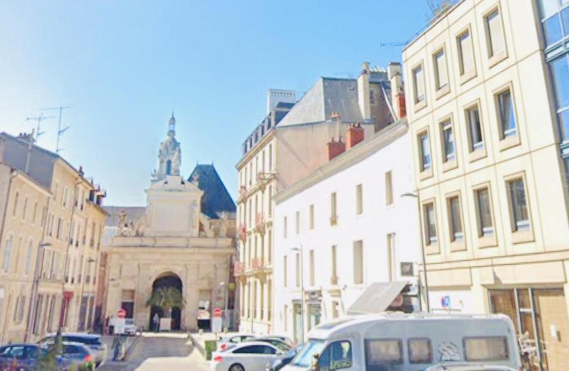 Magnifique Appartement Au Coeur De Nancy Exterior photo